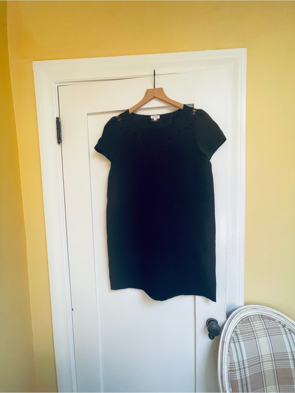 Black Short Sleeve Shift Dress